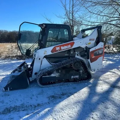 Snow removal with a Bobcat track loader